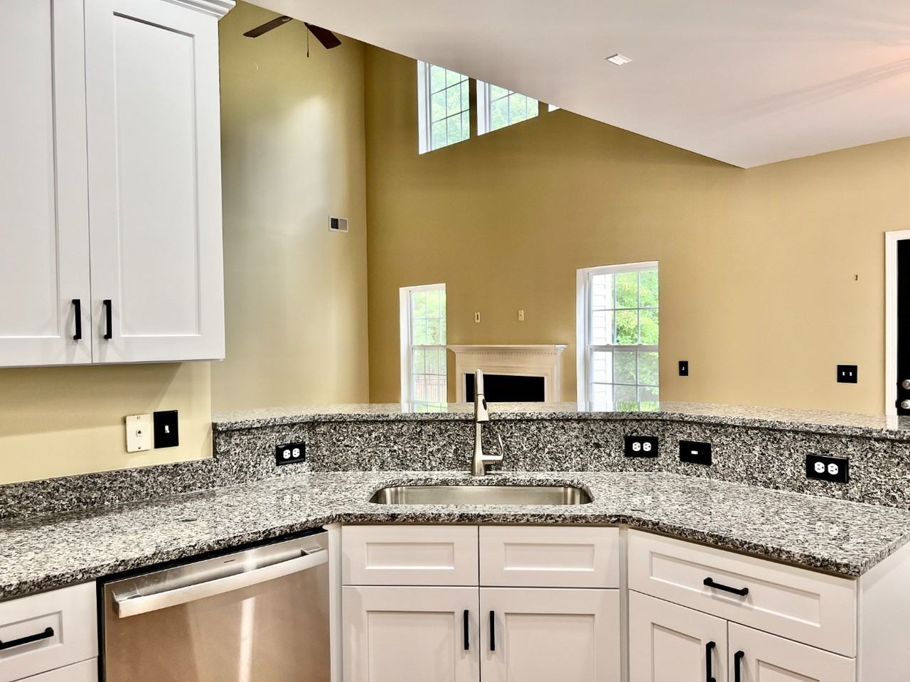 8220 Brisbin Drive - Photo 3 of 33