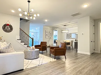915 Haybeck Ln - Photo 2 of 27