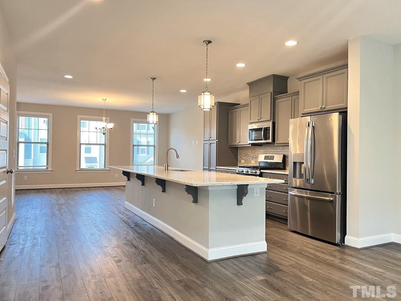933 Dalton Ridge Pl - Photo 5 of 26