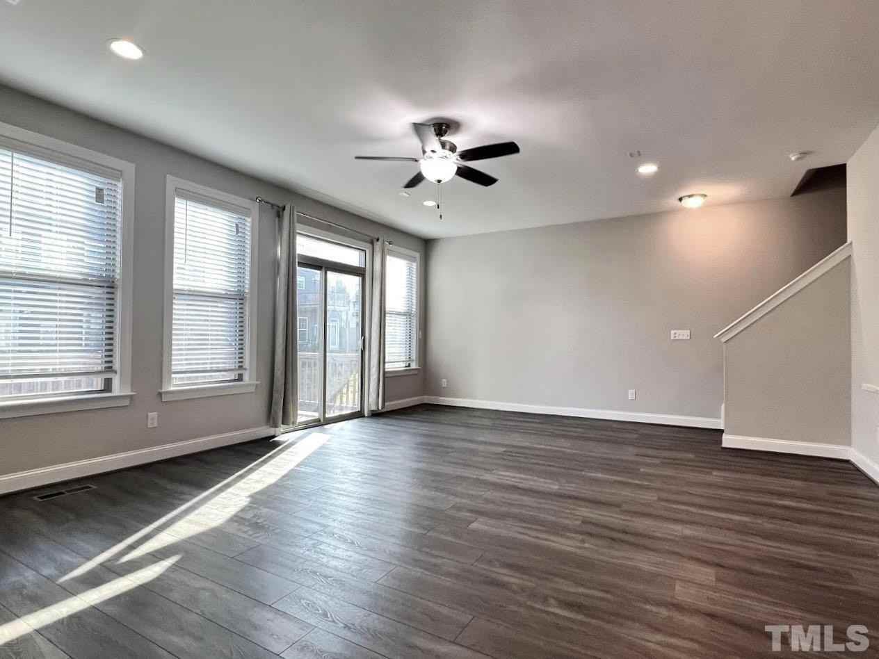 933 Dalton Ridge Pl - Photo 7 of 26