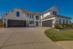 700 Almeda Ln - Photo 1 of 1