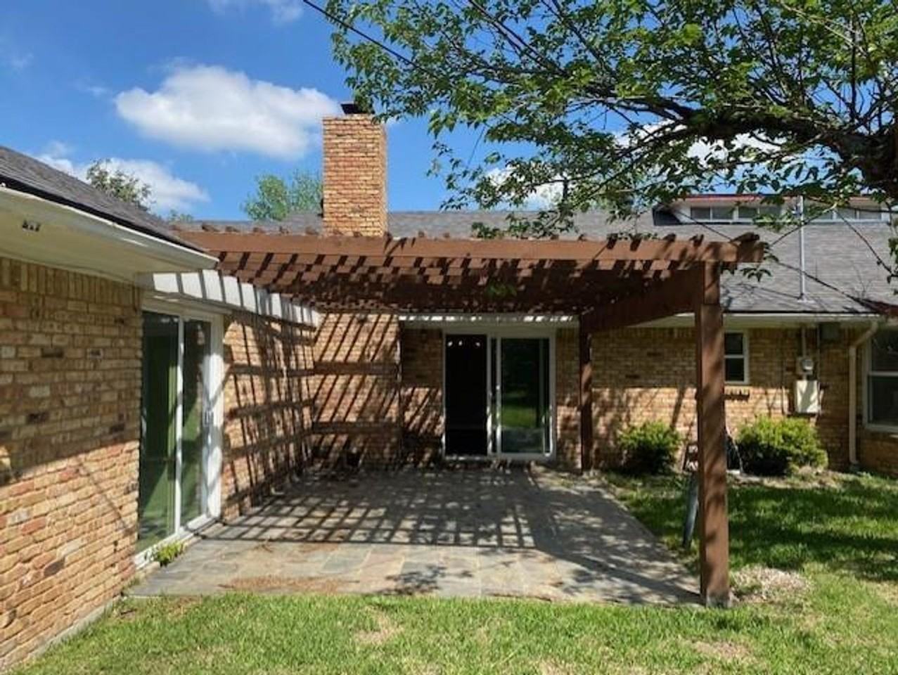 6040 Wester Avenue - Photo 2 of 13