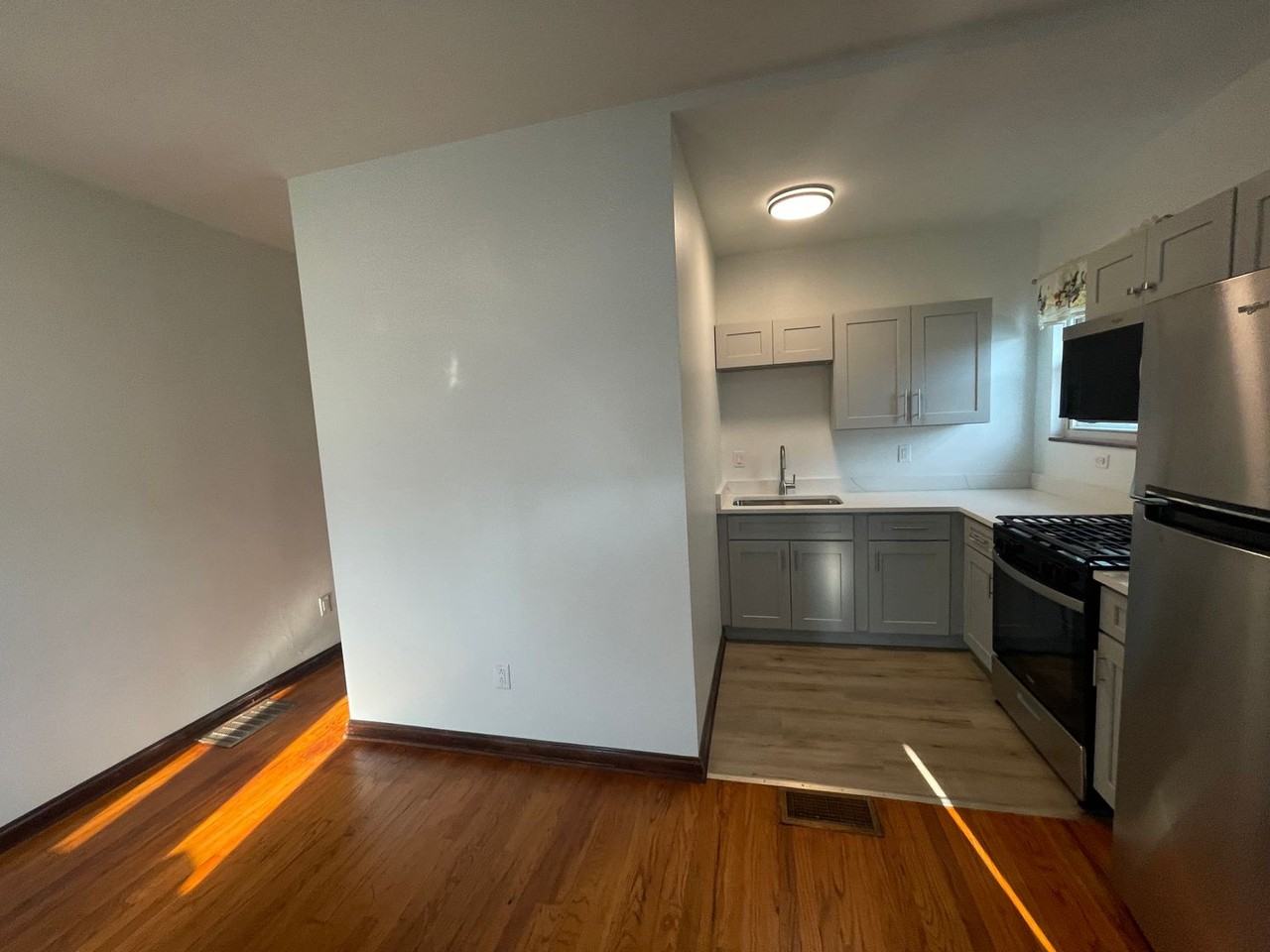 1222 Washington Pike