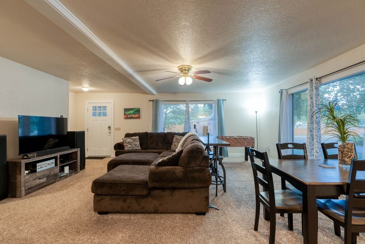 430 S Meridian Rd - Photo 7 of 26