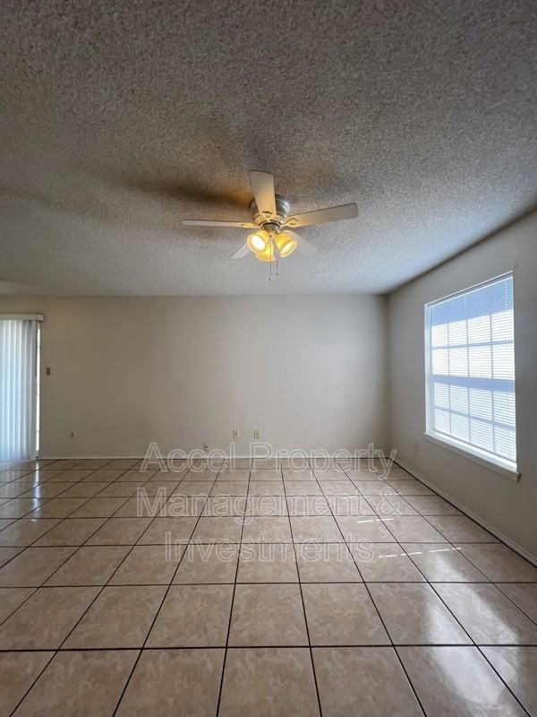 2133 Kerria Ave #4 - Photo 6 of 14