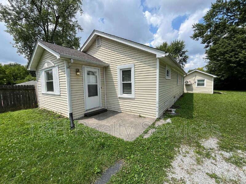 1730 N Graham Ave #A - Photo 3 of 23