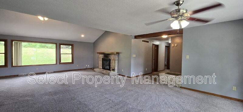 7430 W Jefferson Blvd - Photo 4 of 30