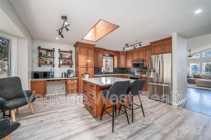 3138 Shetler Dr - Photo 3 of 34