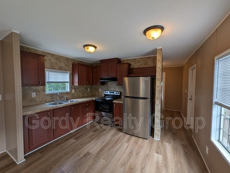 6948 Illinois St - Photo 3 of 6