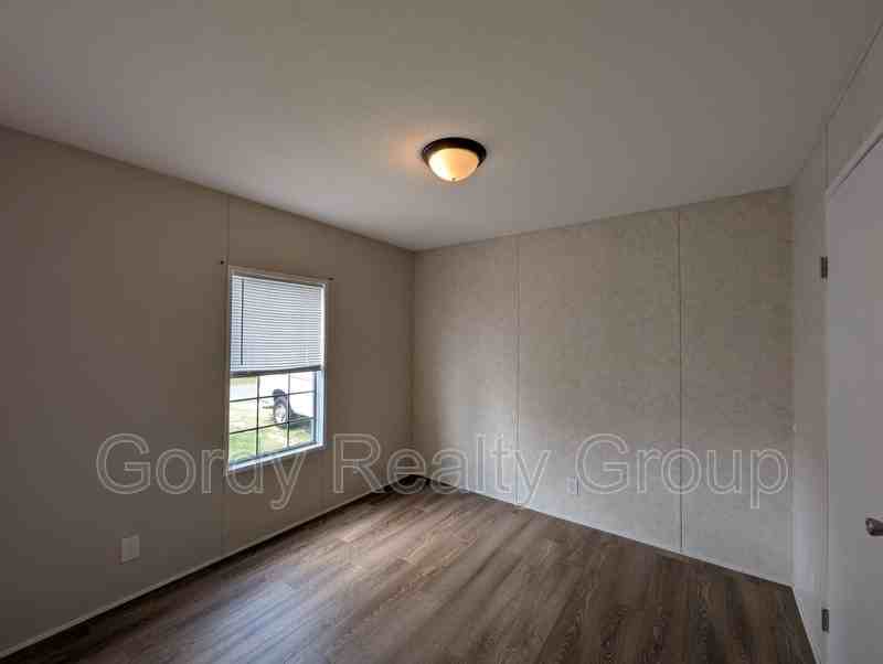 6948 Illinois St - Photo 4 of 6