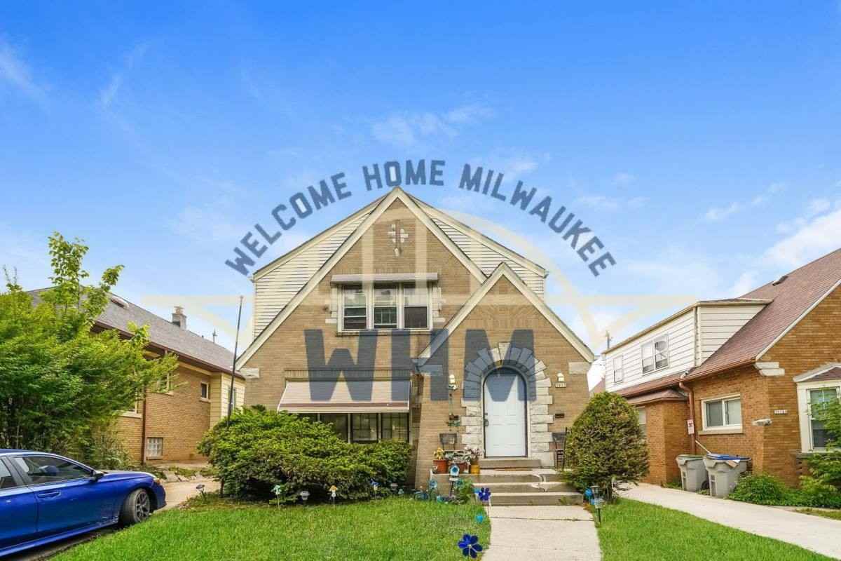 3015 N 60th St - Photo 2 of 10