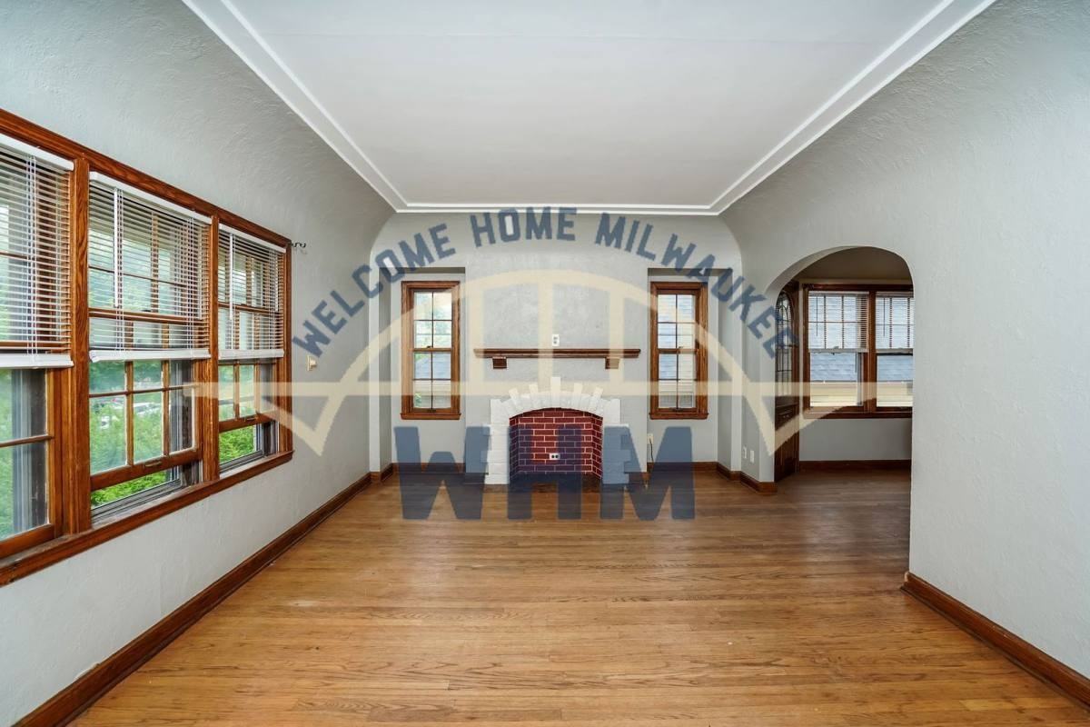 3015 N 60th St - Photo 3 of 10