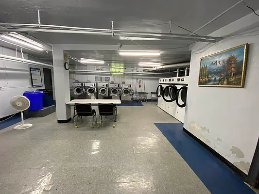 6298 Saunders St - Photo 2 of 19