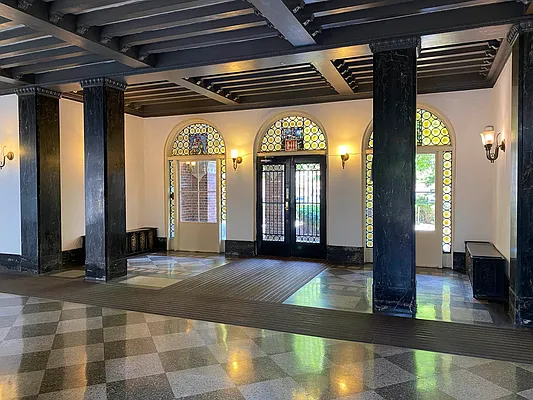 6298 Saunders St - Photo 3 of 19