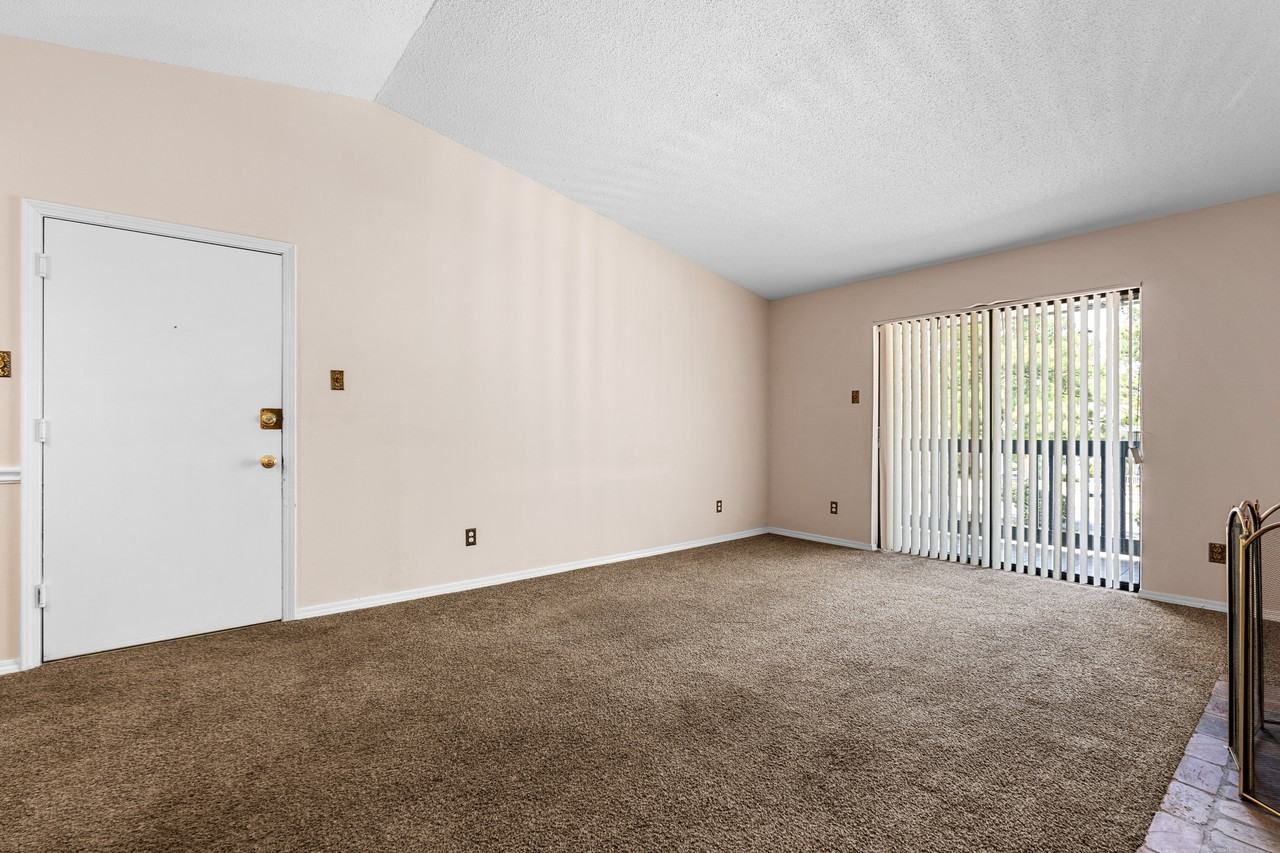 6040 Grelot Rd - Photo 2 of 21