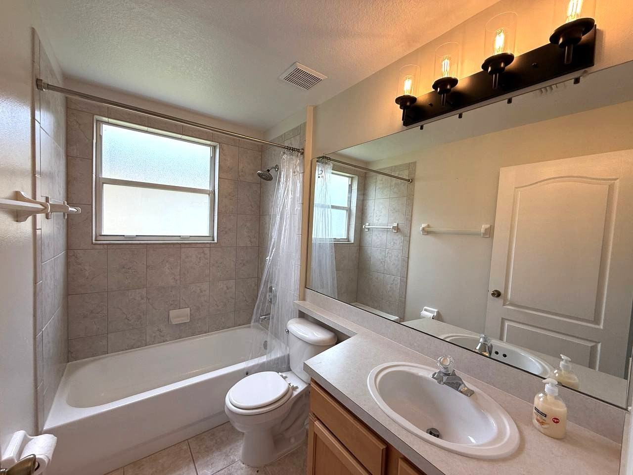 5335 Bold Venture Pl - Photo 6 of 26