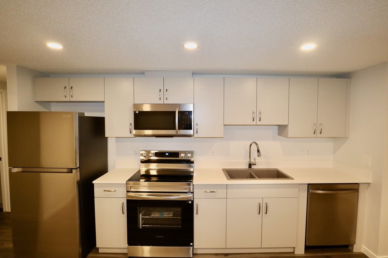 63 Sereno Lane Bsmt #Bsmt - Photo 2 of 12