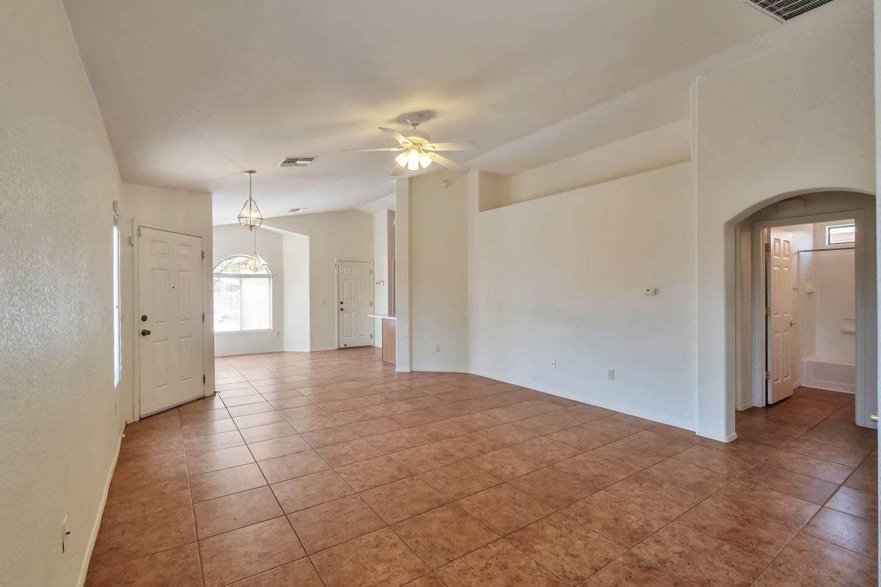 7838 S Hidden Stone Ln - Photo 6 of 25