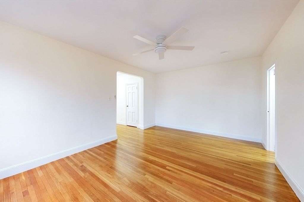 14 Ware St - Photo 3 of 5