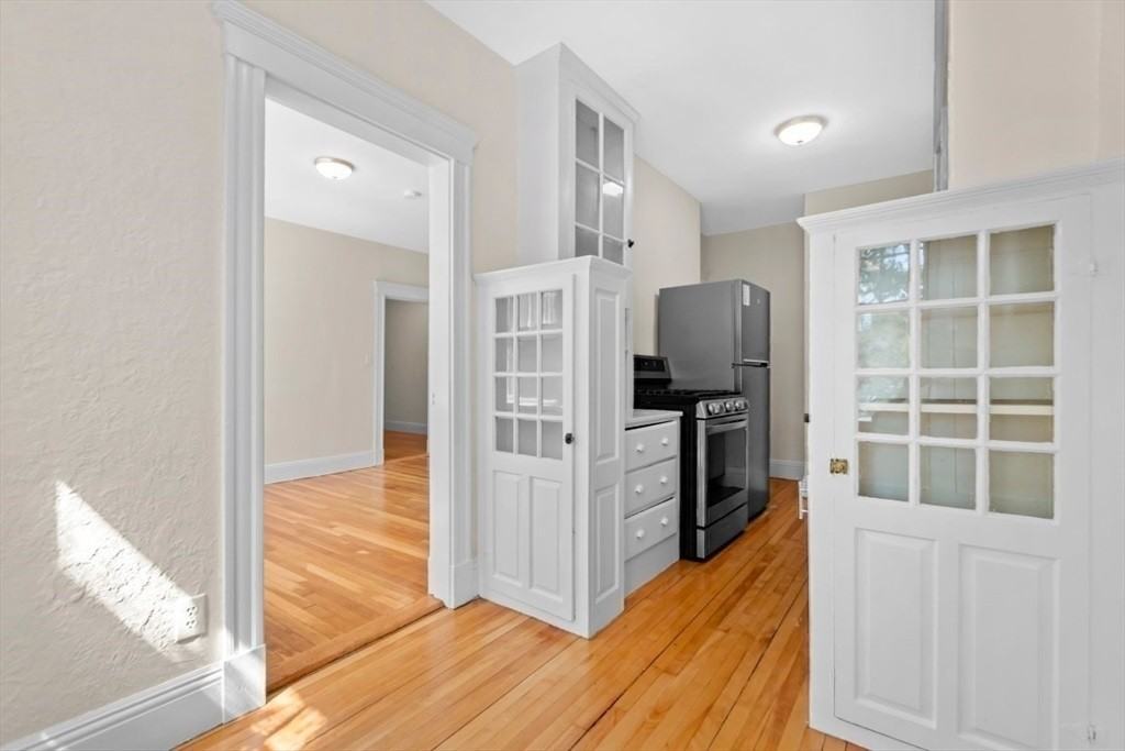 1699 Cambridge St - Photo 3 of 12