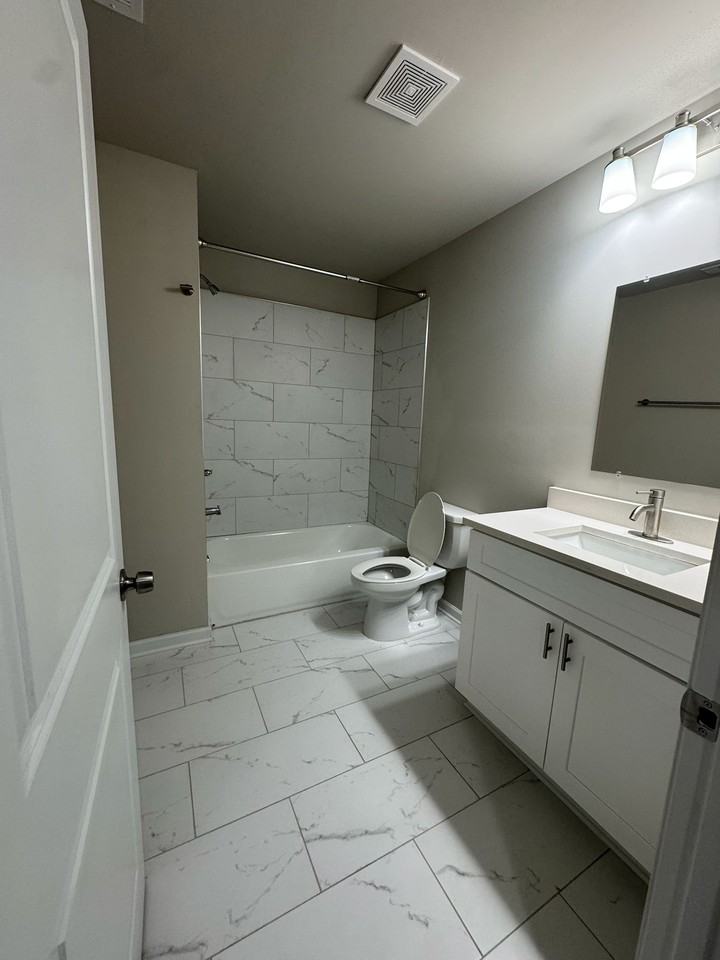8330 Triple Crown Dr - Photo 5 of 16