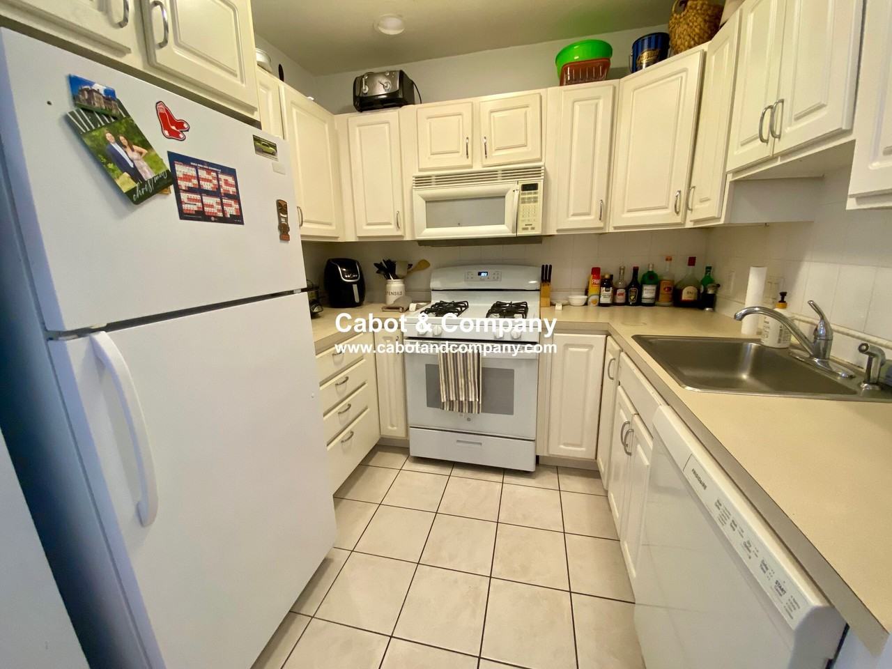 111 W 8th St #Q - Photo 3 of 10