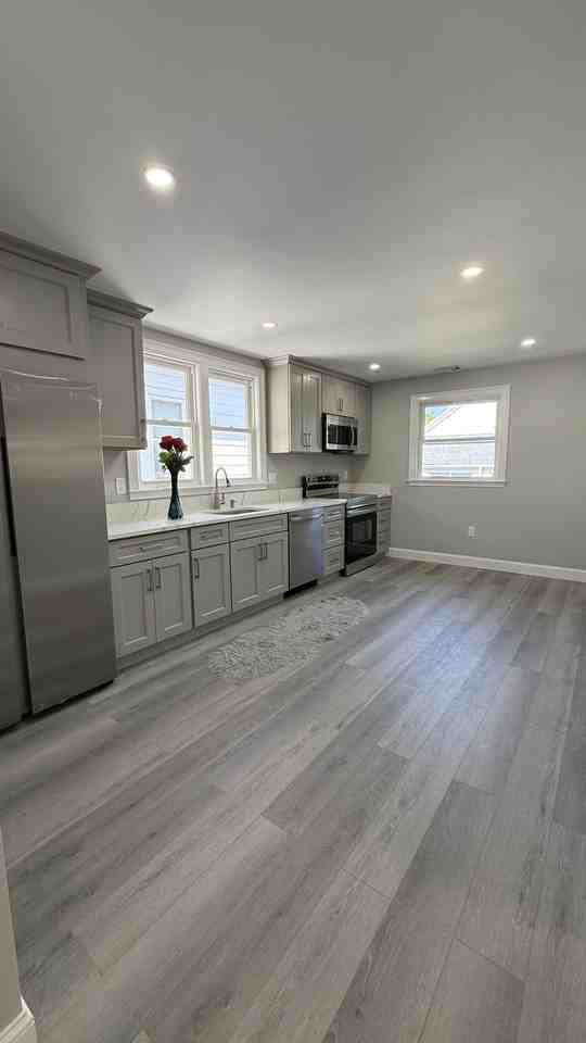 5 Harris Road 5 Harris Rd. #2 - Photo 3 of 14