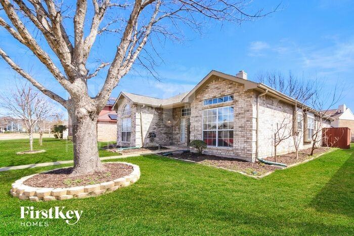 2804 Pinnacle Dr - Photo 2 of 14