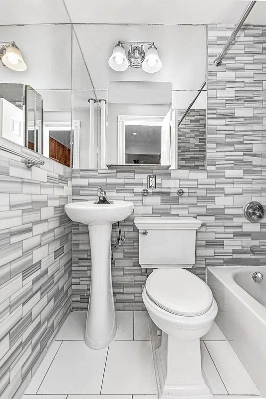 E 28th St #B - Photo 5 of 5