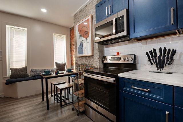 1915 N Darien St - Photo 6 of 20