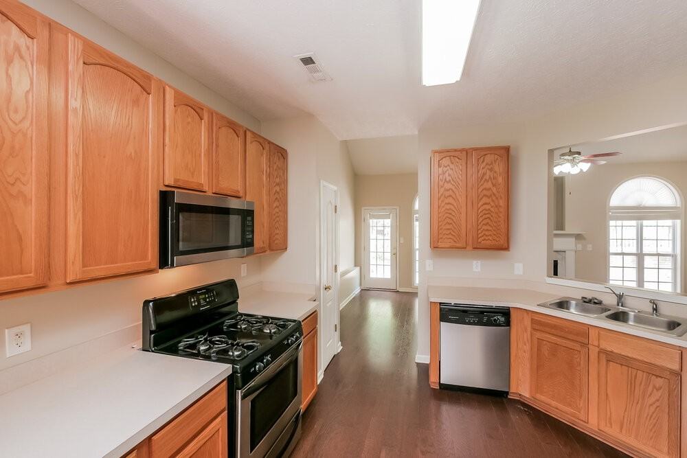 11 Harpers Farm Dr - Photo 7 of 16
