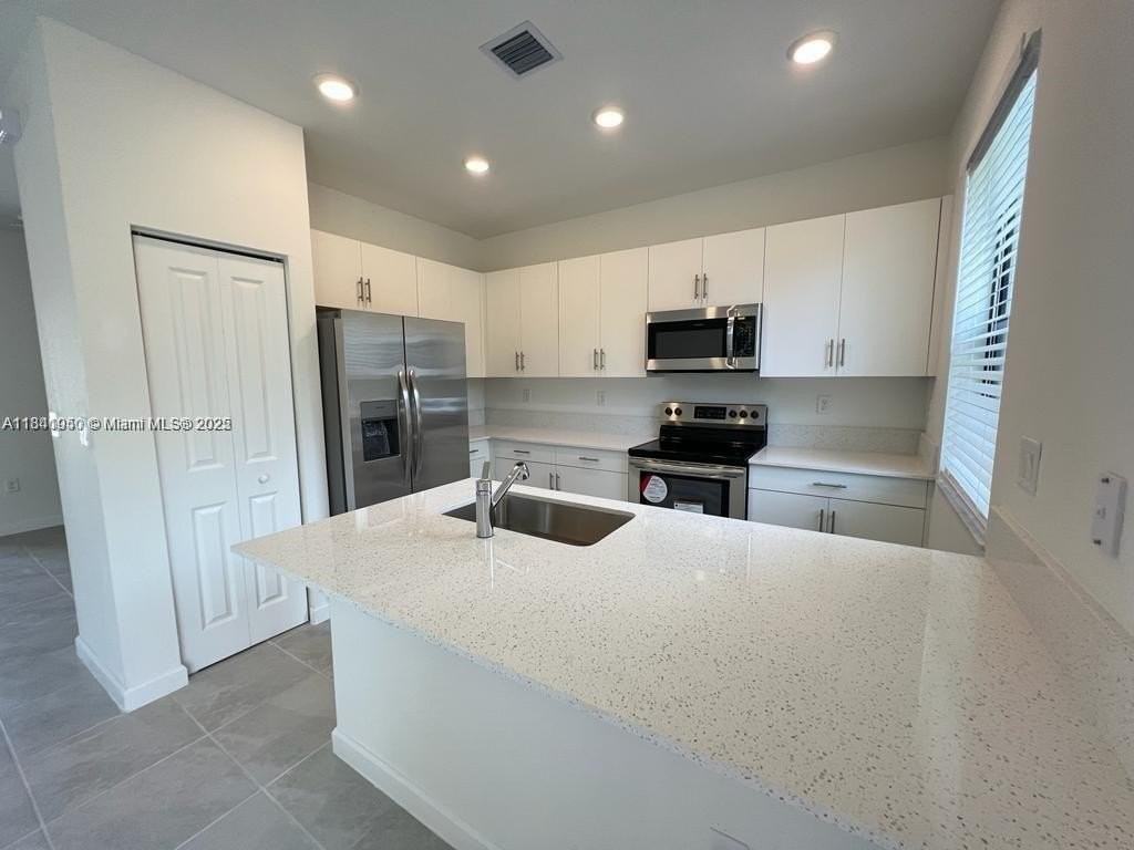 24576 Sw 119th Pl #24576 - Photo 2 of 11