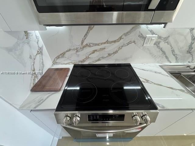 18071 Biscayne Boulevard #1202