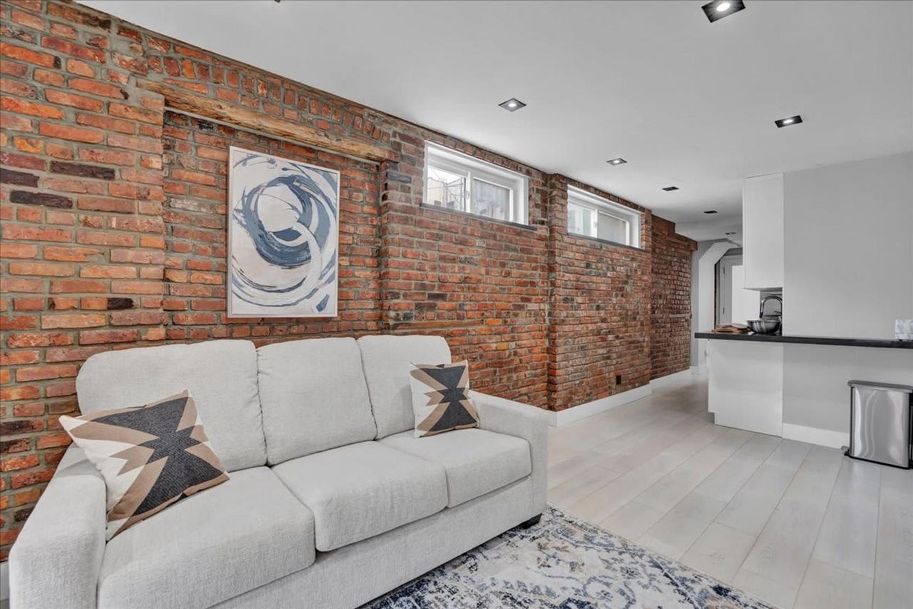 120 Mulberry St #1257050P - Photo 2 of 31