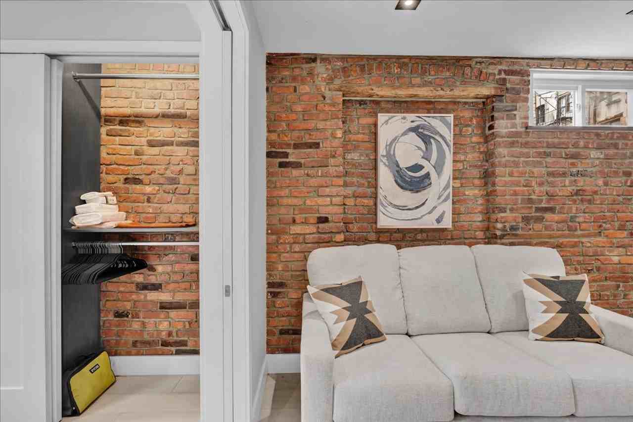 120 Mulberry St #1257050P - Photo 6 of 31