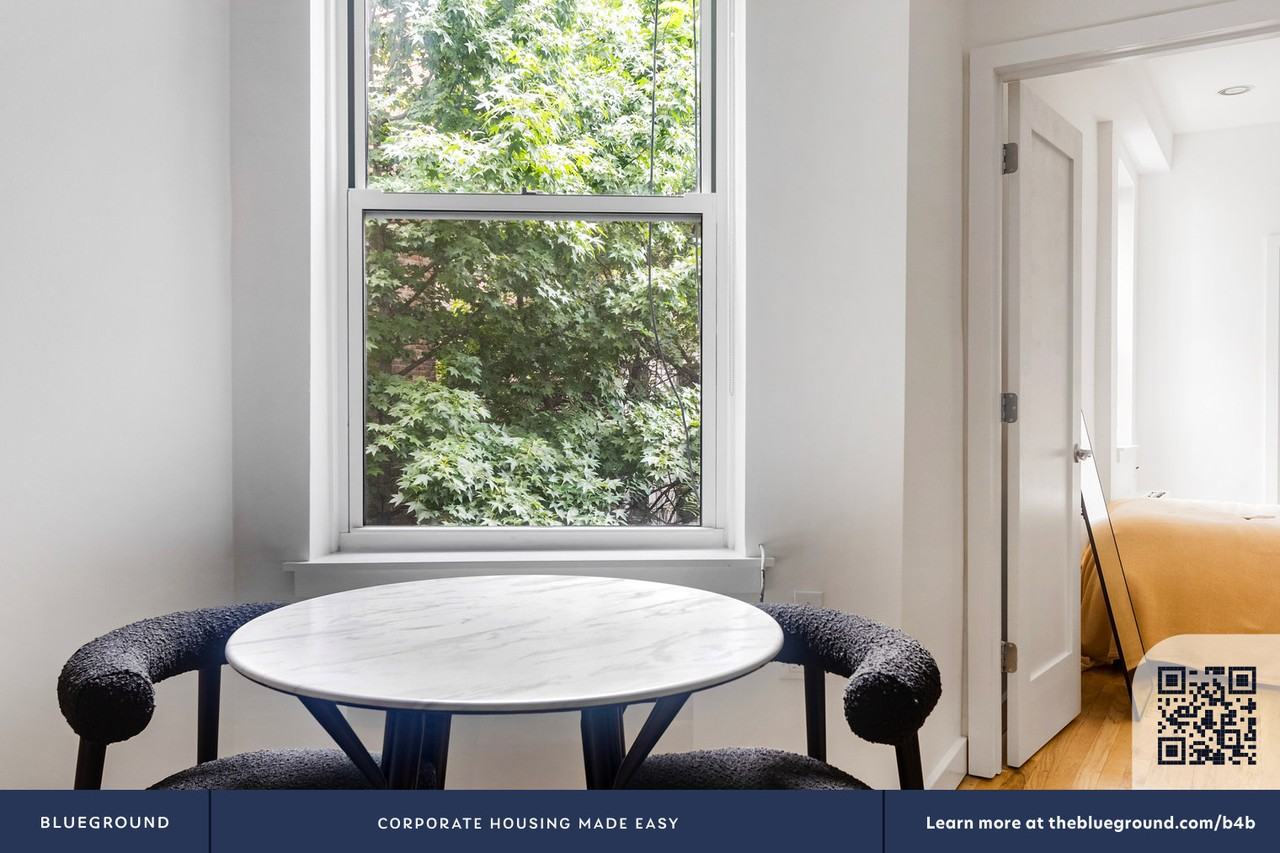 324 E 77th St #1913 - Photo 6 of 18