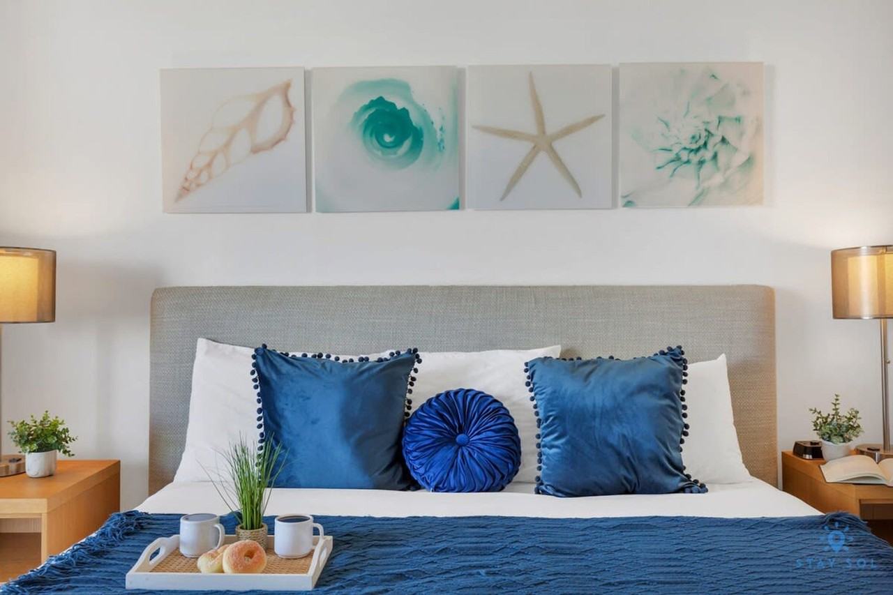 2602 E Hallandale Beach Blvd #1227542P - Photo 3 of 25