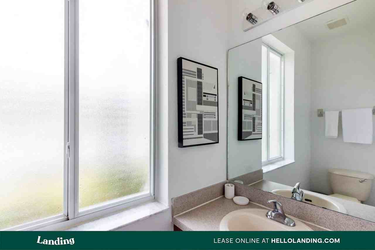 1140 SE 24 Road - Photo 7 of 50