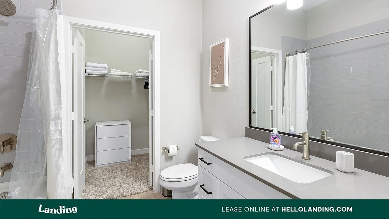 400 Crawford St - Photo 3 of 50