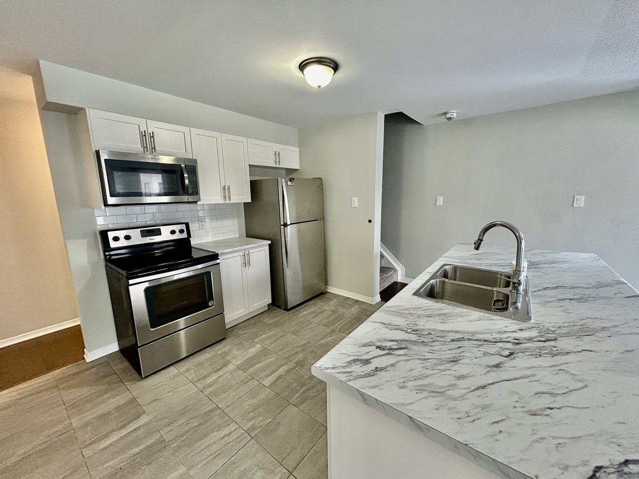 809 Element Private - Photo 3 of 20