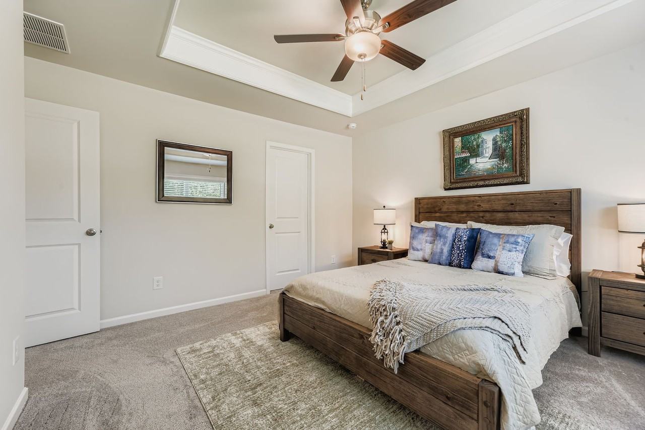 160 PYRUS LANE - Photo 3 of 35