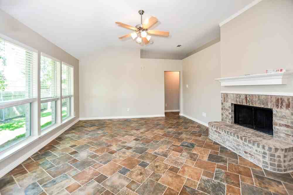 321 Rustic Grove Ln - Photo 6 of 20