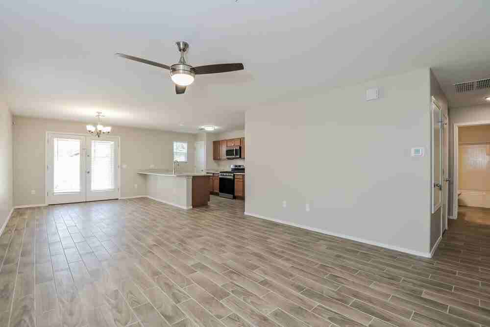 5075 E Fishhook Ct - Photo 5 of 19