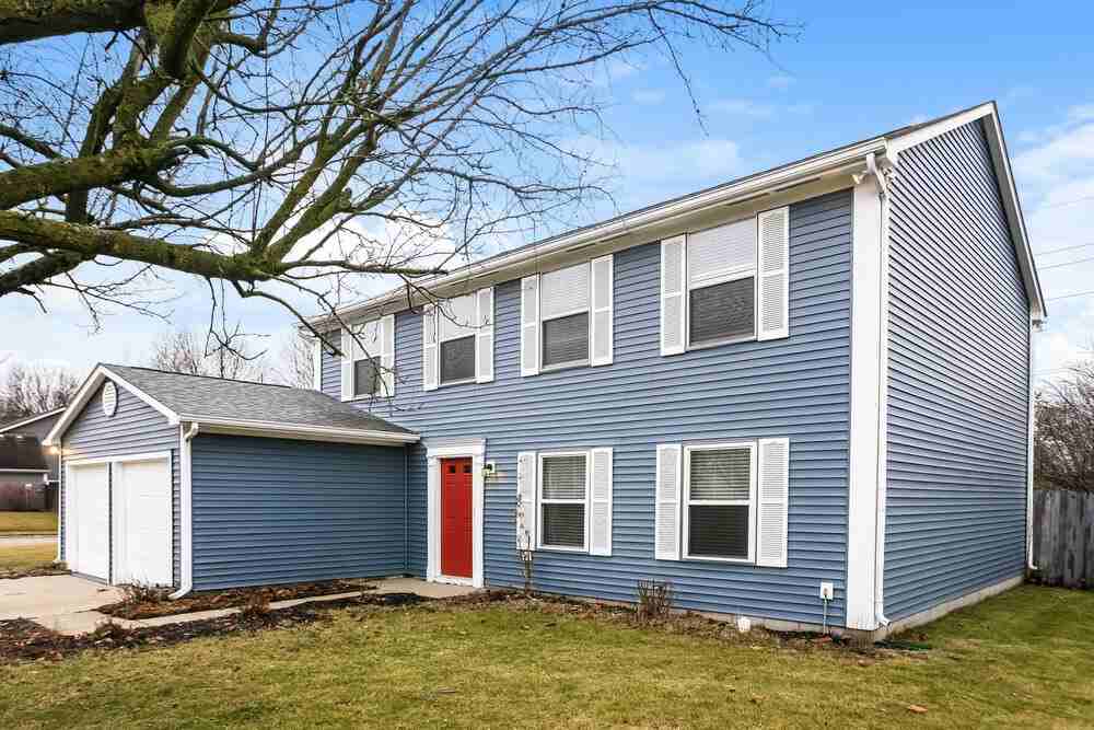 8332 Castle Ridge Ln - Photo 2 of 20