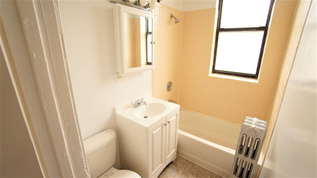 1530 Kedzie LLC - Photo 3 of 7
