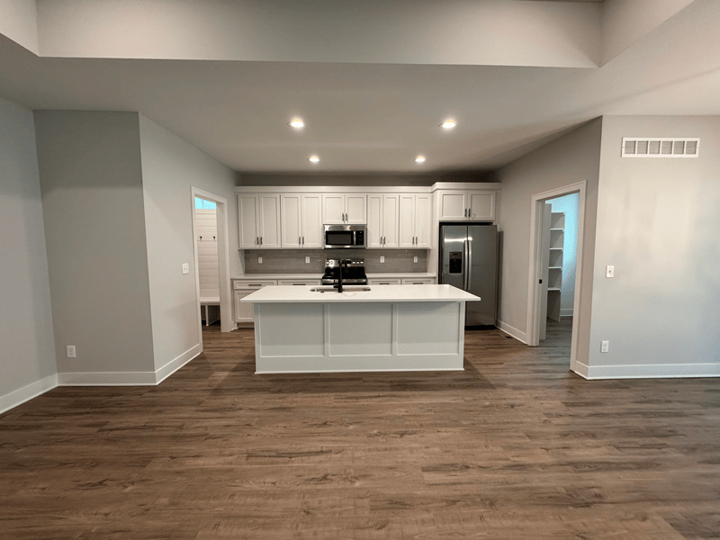 1613 Sw Hedgewood Ln - Photo 4 of 33