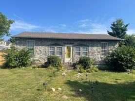 1009 Nutwood St - Photo 1 of 1