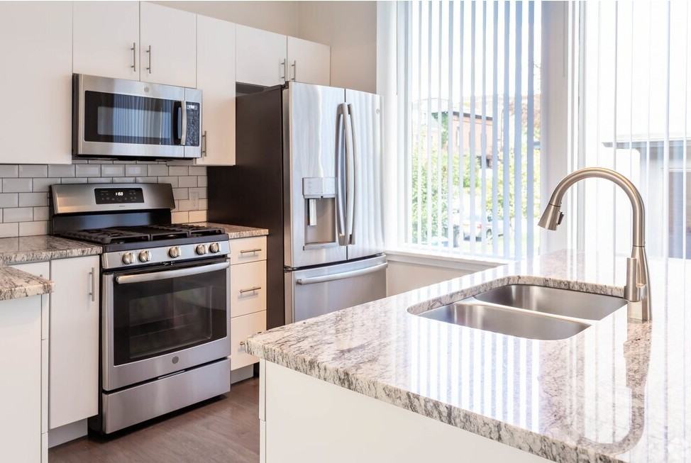 499 Franklin Street #1