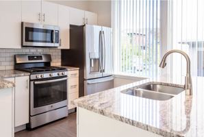 featured image of 499 Franklin Street #1