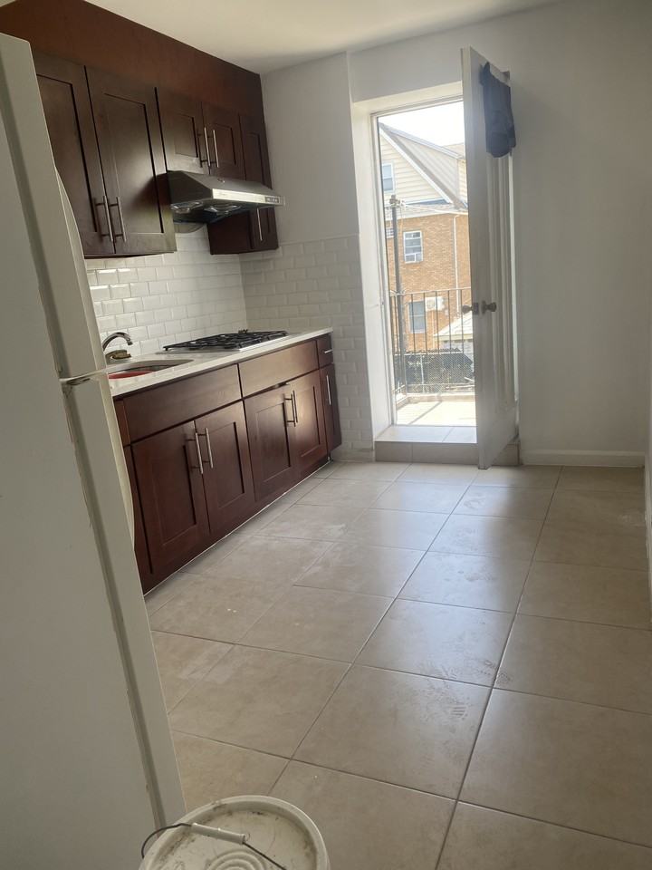 8726 19th Ave #2FL - Photo 2 of 8